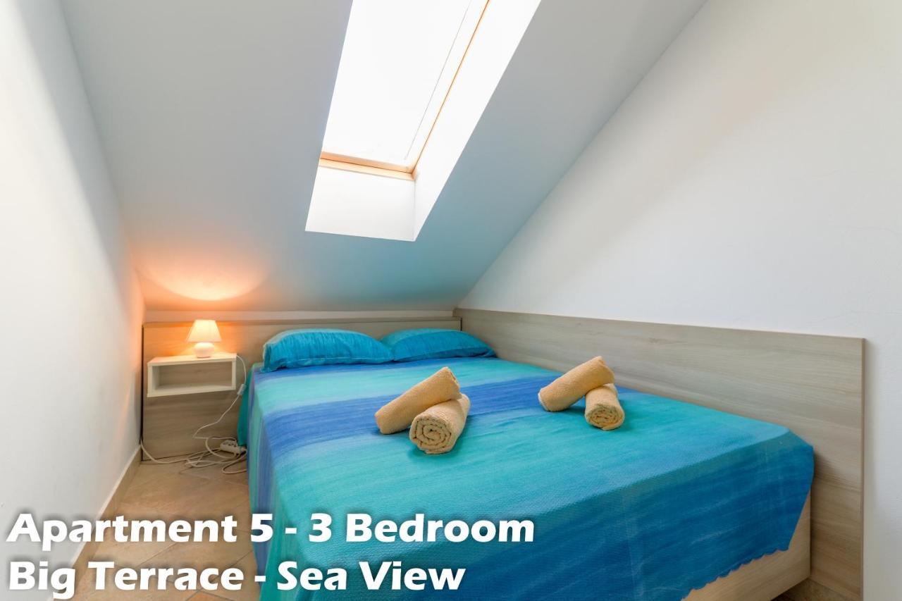 Art Apartments Vrsar Eksteriør bilde