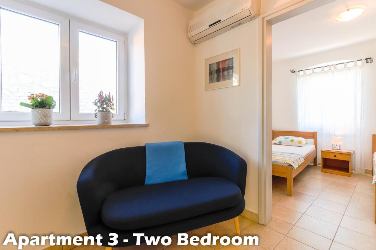 Art Apartments Vrsar Eksteriør bilde