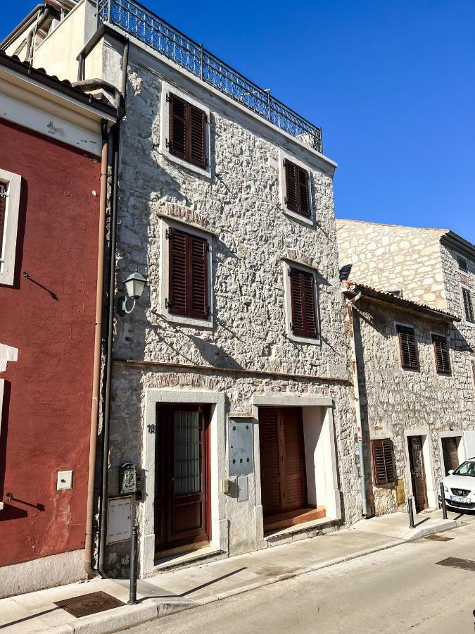 Art Apartments Vrsar Eksteriør bilde
